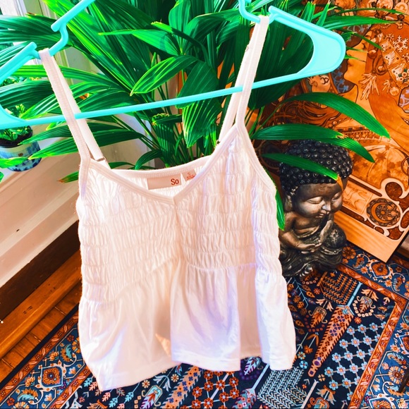 SO Tops - Dainty White Peplum Flowy Tank ✨